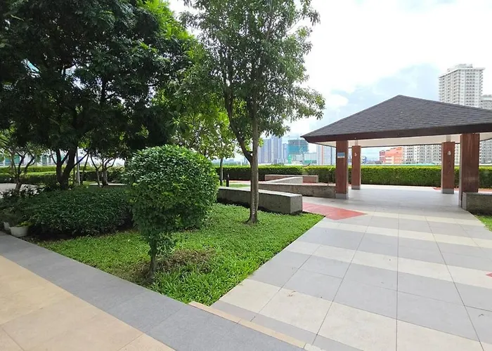 Cosy Makati Penthouse With Great View Apartment Manila