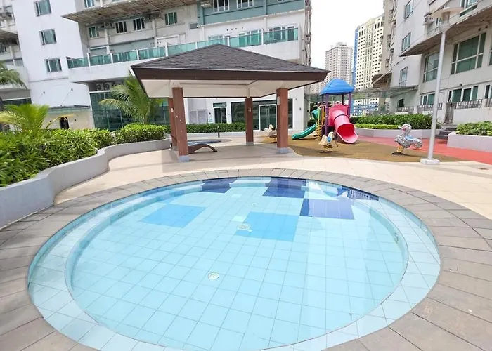 Cosy Makati Penthouse With Great View Apartment Manila