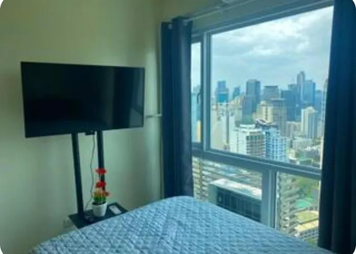 Cosy Makati Penthouse With Great View * Manila